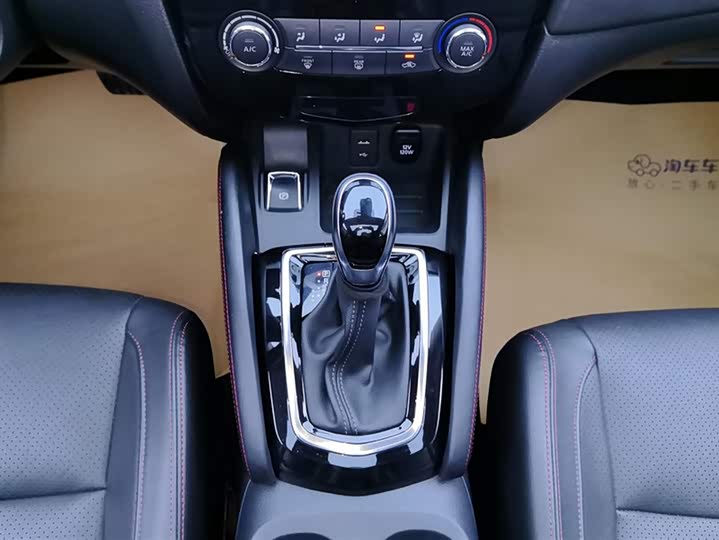 Фото 16 - Nissan Qashqai