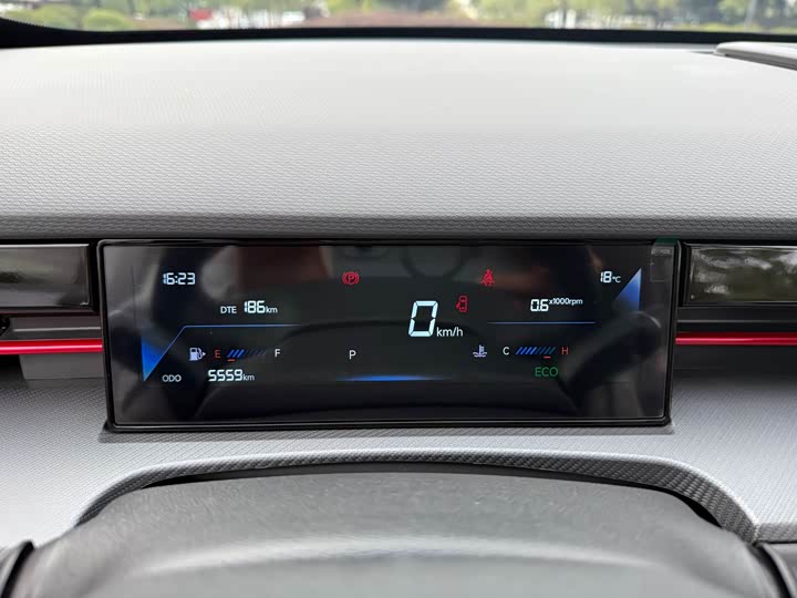 Фото 21 - Jetour Dashing