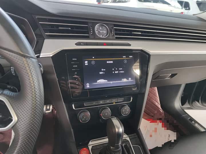 Фото 13 - Volkswagen Magotan