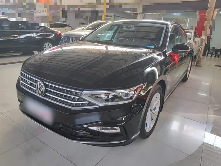 Фото 2 - Volkswagen Magotan