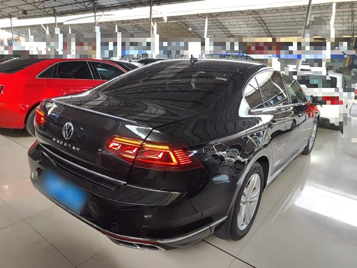 Фото 7 - Volkswagen Magotan