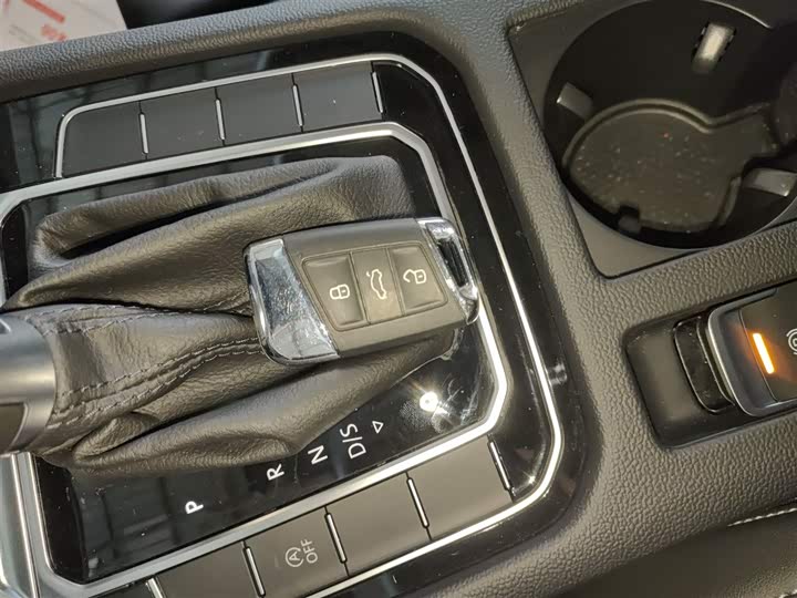 Фото 9 - Volkswagen Magotan