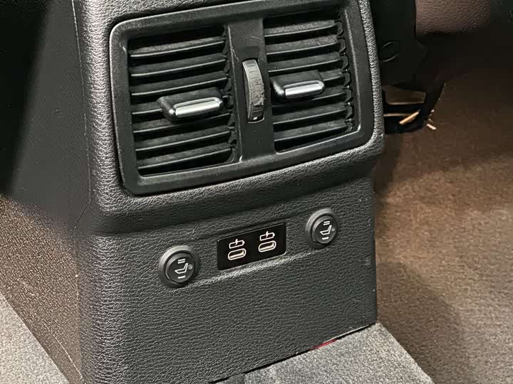 Фото 11 - BMW X1