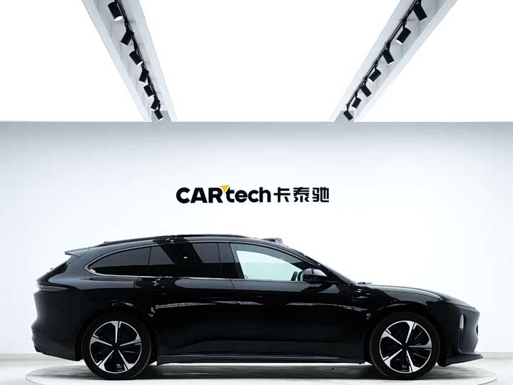 Фото 2 - Nio ET5T