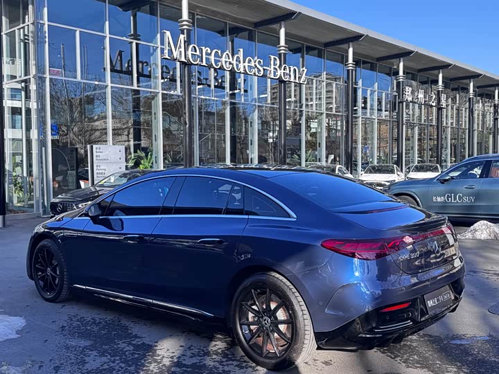 Фото 2 - Mercedes-Benz EQE