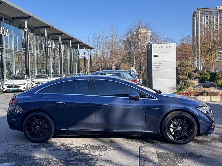 Фото 6 - Mercedes-Benz EQE