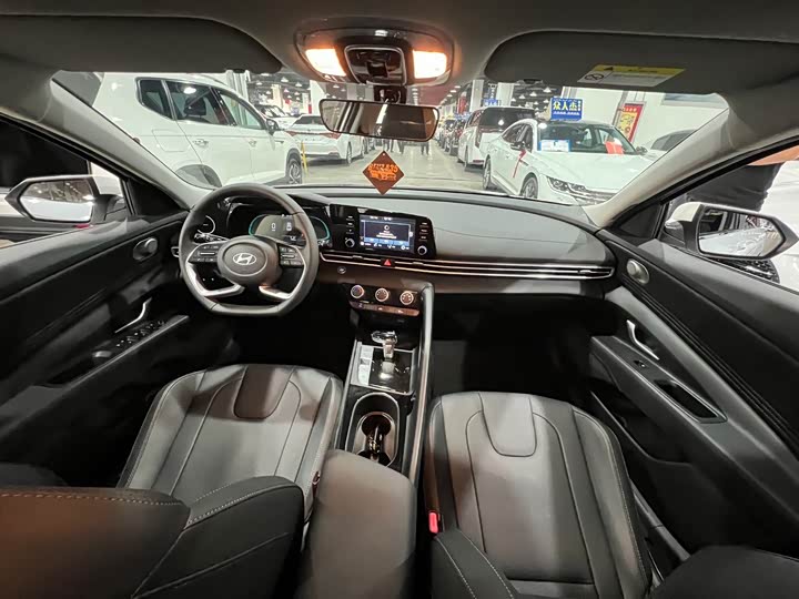 Фото 7 - Hyundai Elantra N line