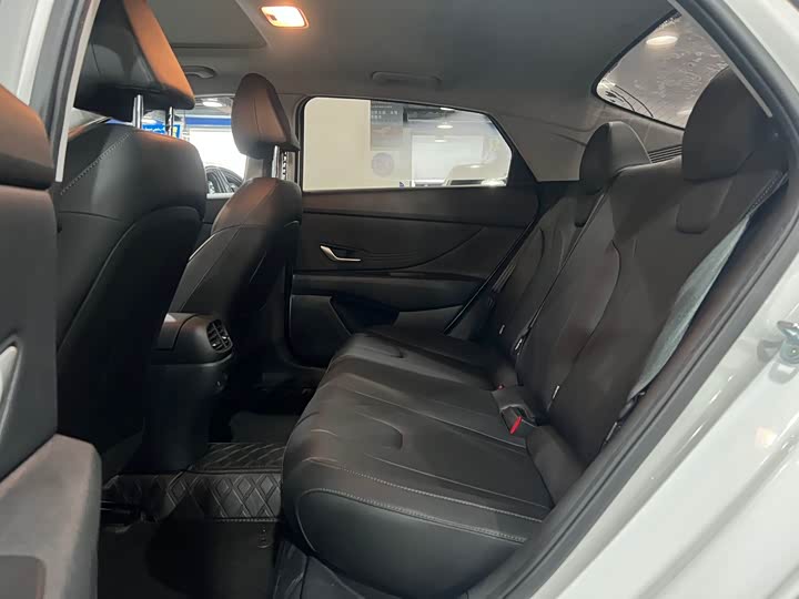 Фото 8 - Hyundai Elantra N line