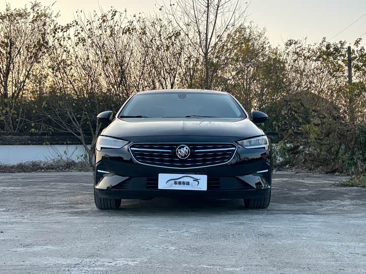 Фото 2 - Buick Regal