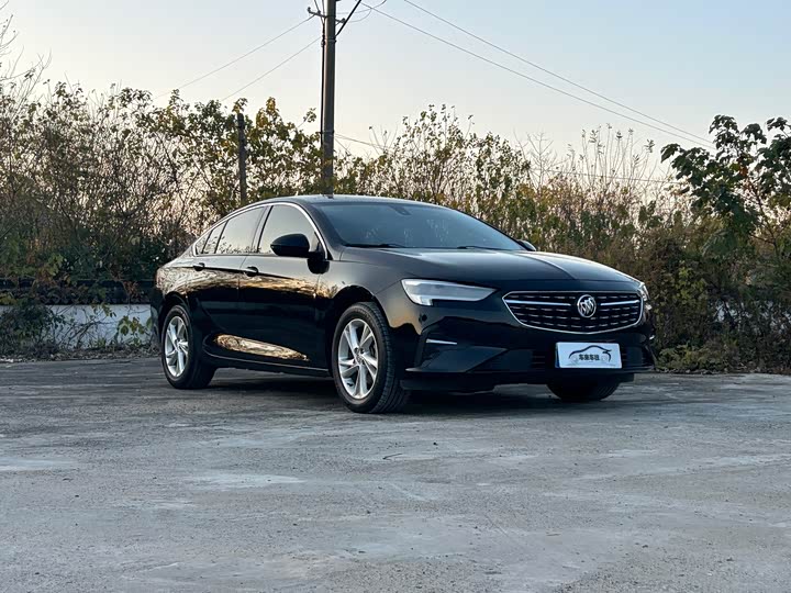 Фото 3 - Buick Regal
