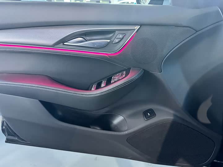 Фото 13 - Cadillac CT5