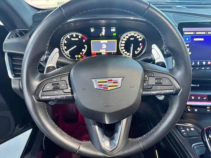 Фото 7 - Cadillac CT5