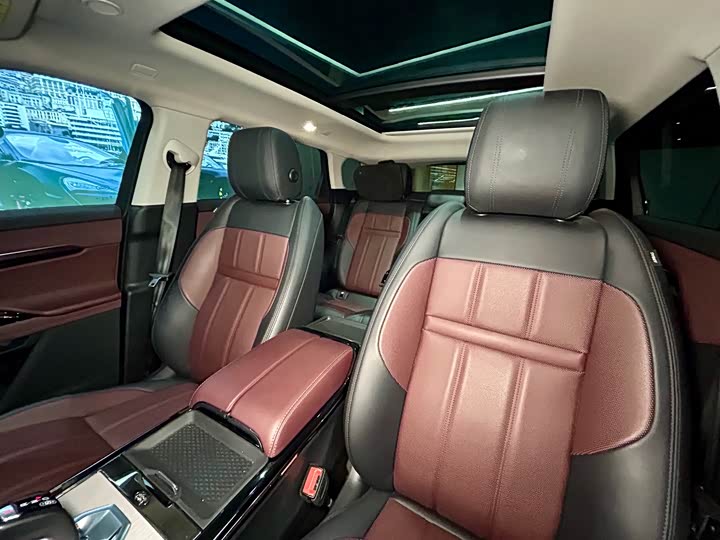 Фото 10 - Land Rover Range Rover Evoque L