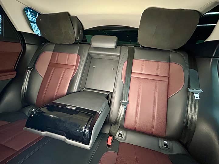 Фото 24 - Land Rover Range Rover Evoque L