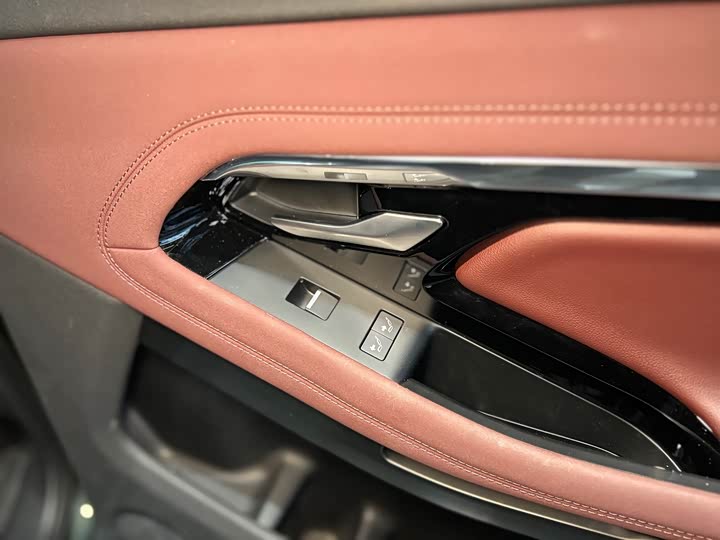 Фото 30 - Land Rover Range Rover Evoque L