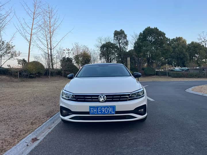 Фото 1 - Volkswagen Lamando L