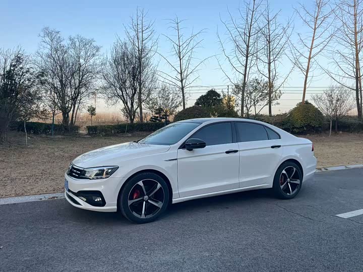 Фото 2 - Volkswagen Lamando L