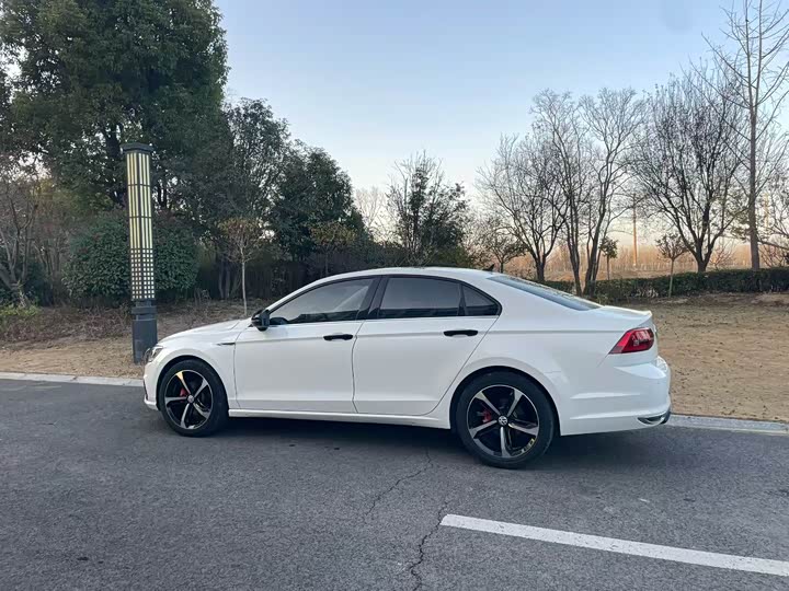 Фото 7 - Volkswagen Lamando L