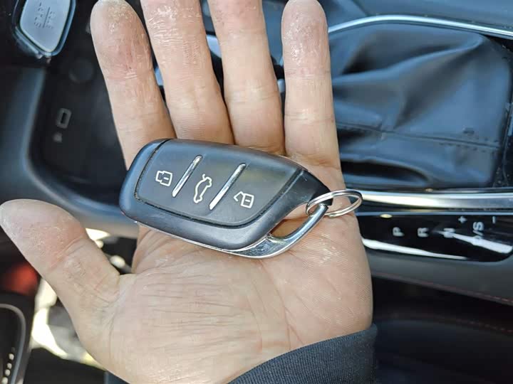 Фото 9 - MG Motor 5