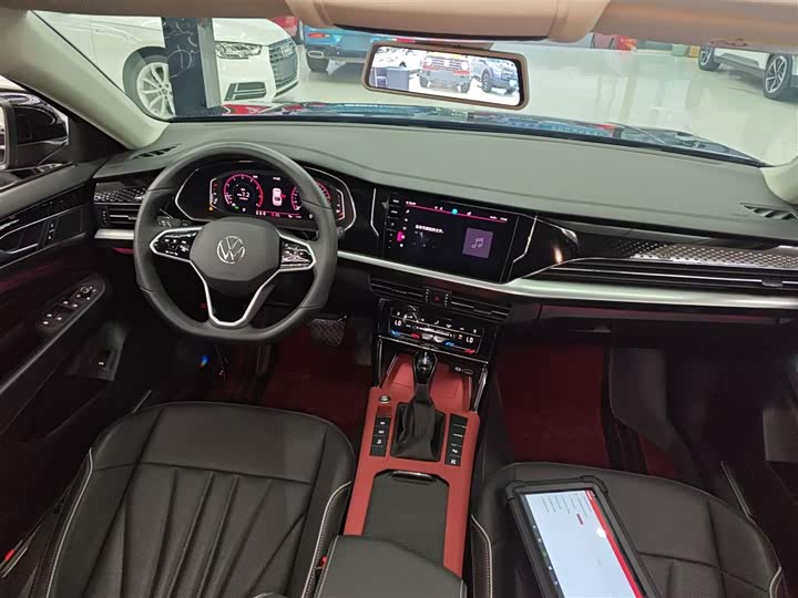 Фото 10 - Volkswagen Passat