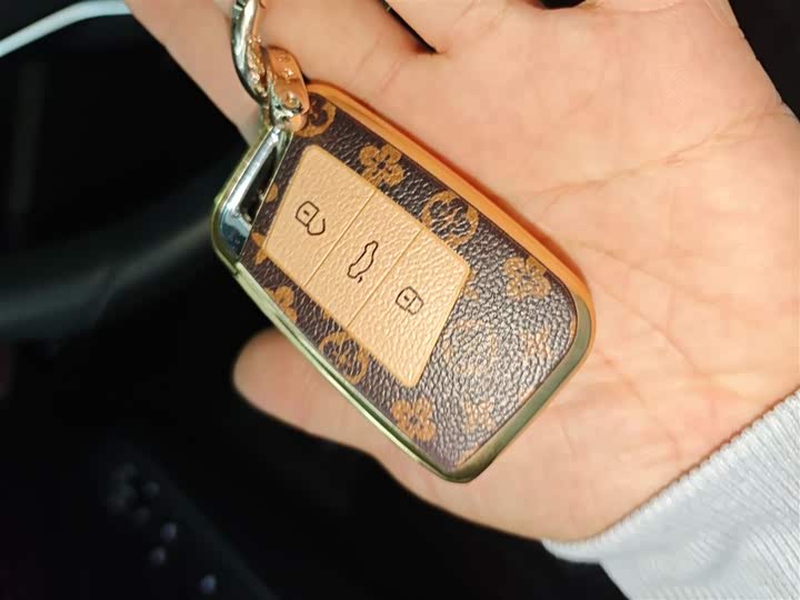 Фото 9 - Volkswagen Passat