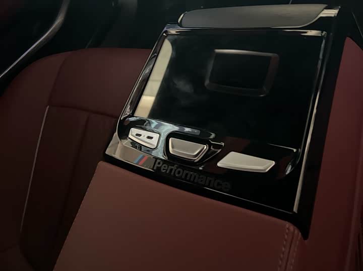 Фото 11 - BMW 5 Series