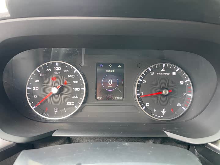 Фото 15 - MG Motor 5