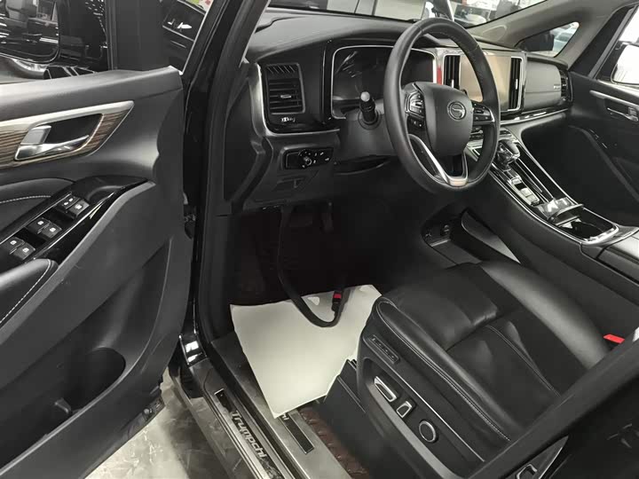 Фото 13 - GAC Trumpchi M8