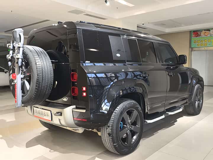 Фото 16 - Land Rover Defender