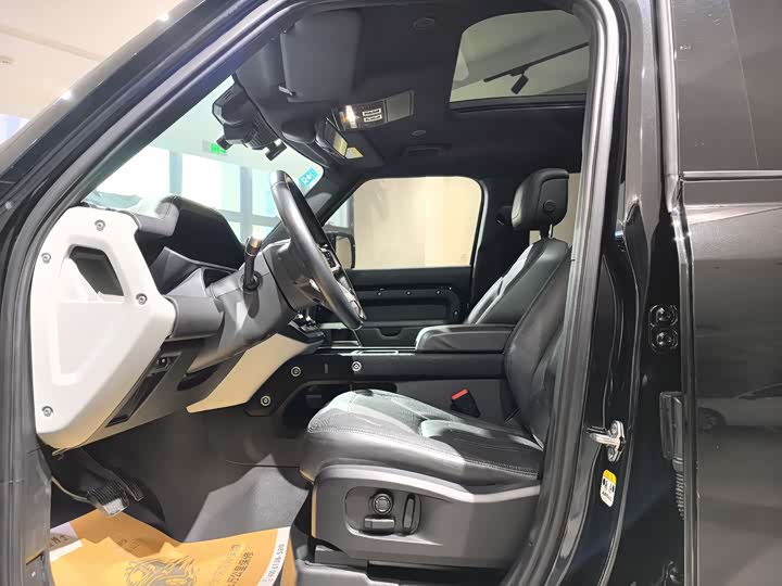 Фото 4 - Land Rover Defender