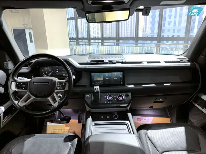 Фото 6 - Land Rover Defender