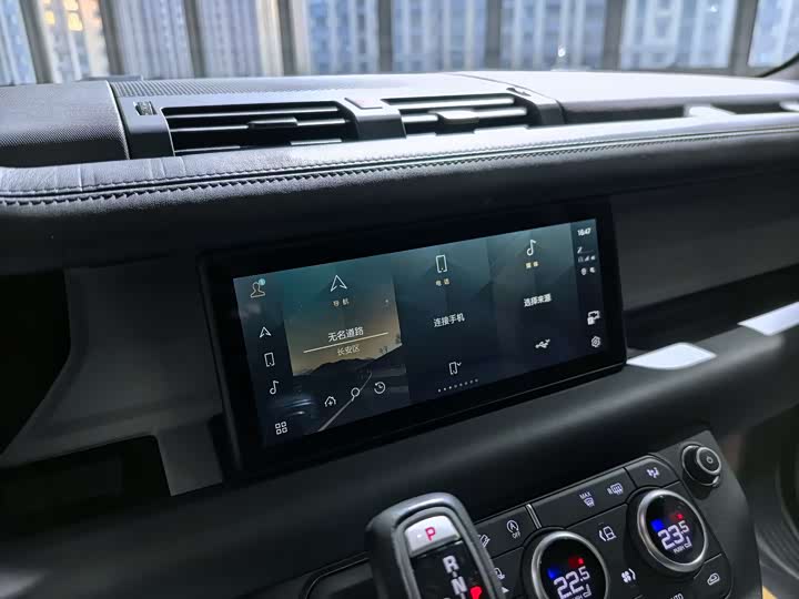 Фото 9 - Land Rover Defender