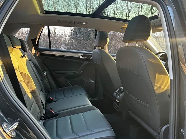 Фото 19 - Volkswagen Tayron