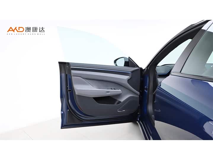 Фото 10 - Zeekr 001