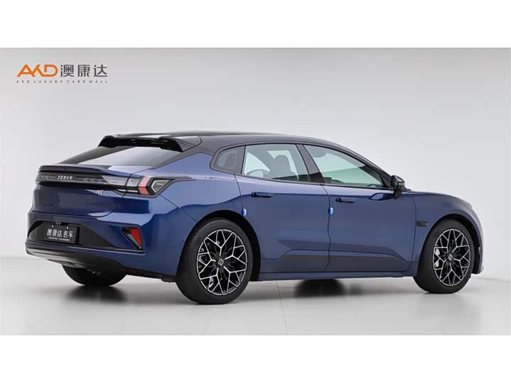 Фото 3 - Zeekr 001