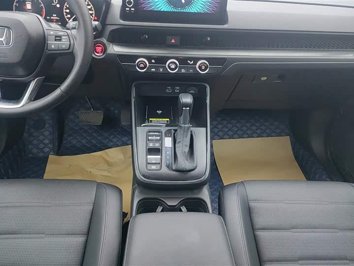 Фото 16 - Honda CR-V