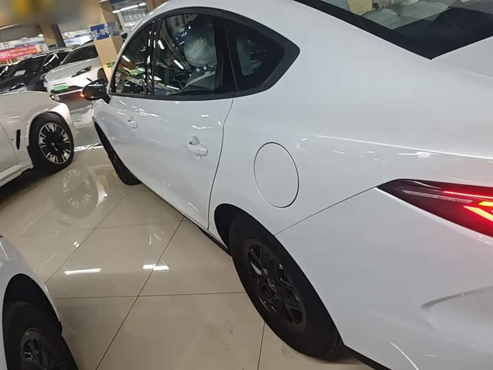 Фото 5 - BYD Seal 05 DM-i Hybrid