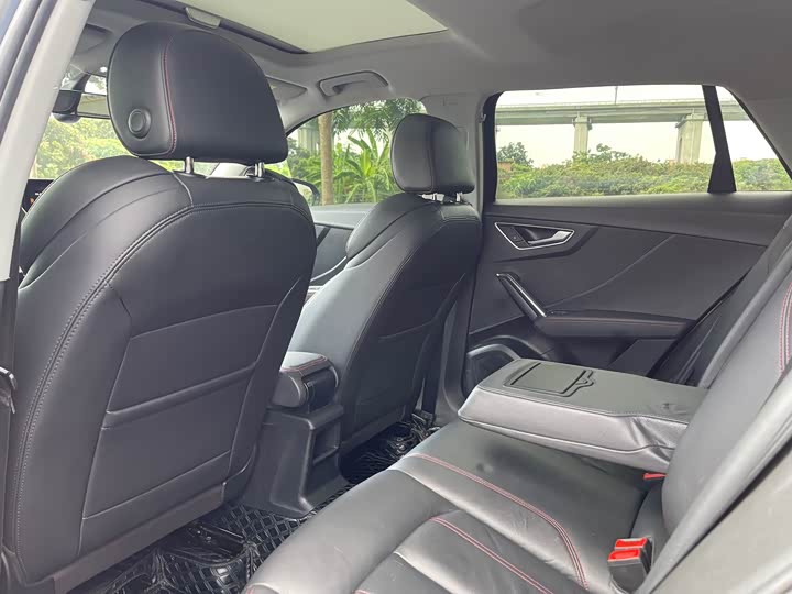 Фото 25 - Audi Q2L