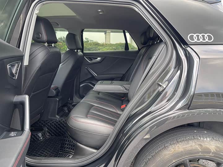 Фото 27 - Audi Q2L