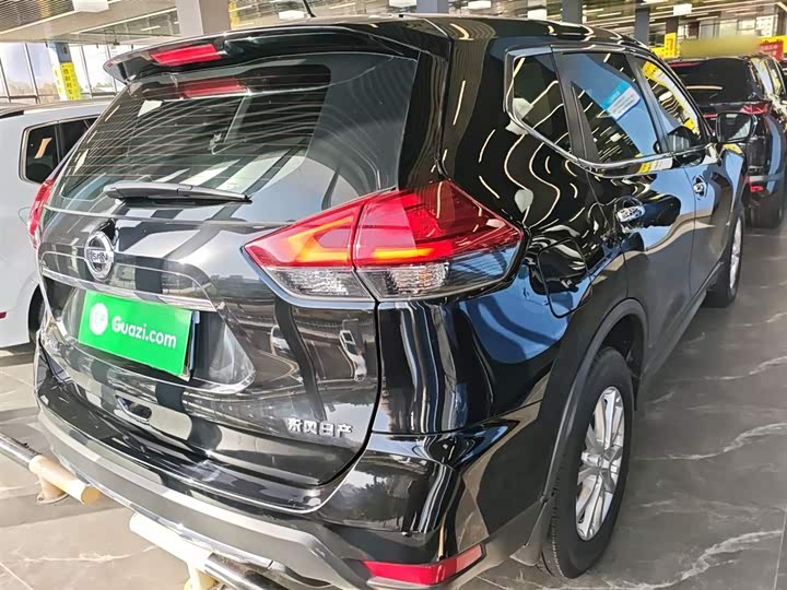 Фото 7 - Nissan X-Trail