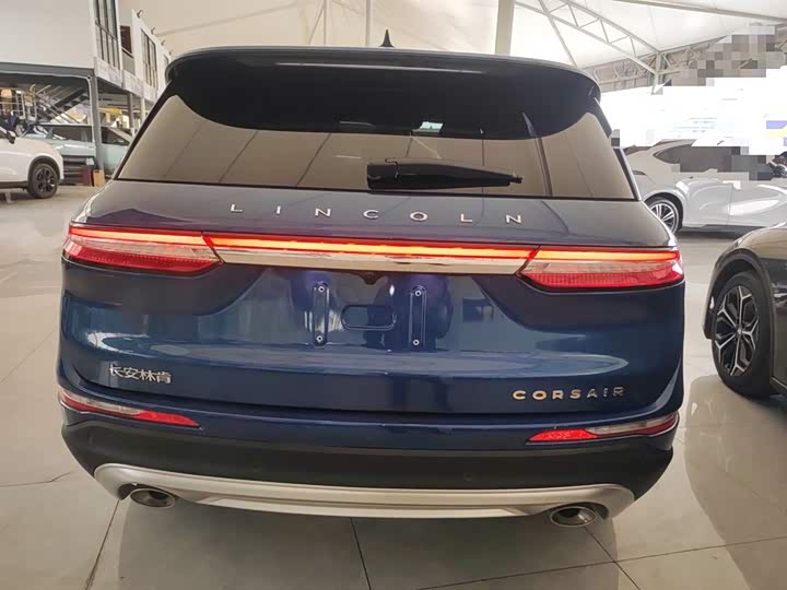 Фото 6 - Lincoln Corsair