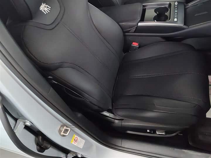 Фото 25 - BYD Qin L