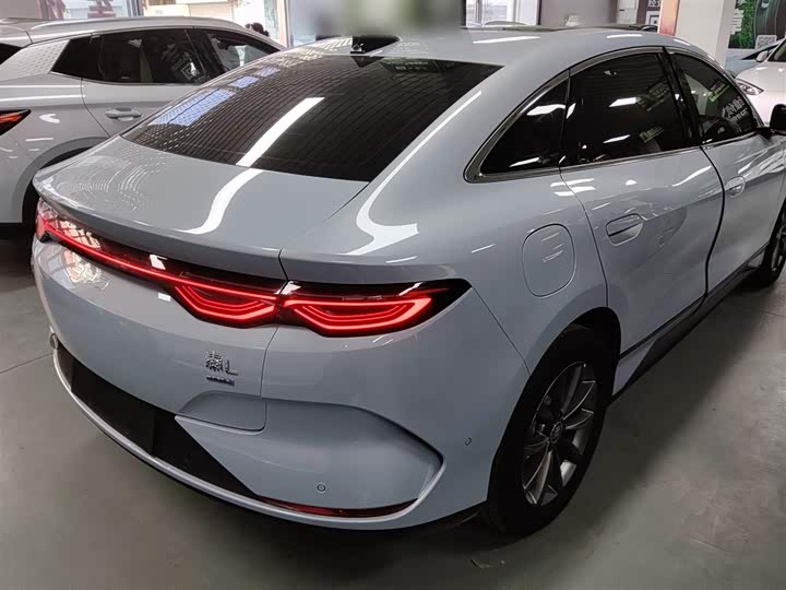 Фото 7 - BYD Qin L