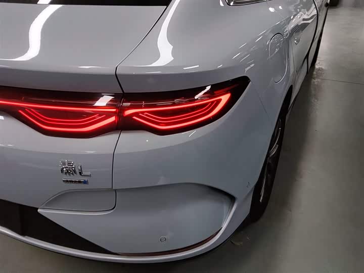 Фото 8 - BYD Qin L