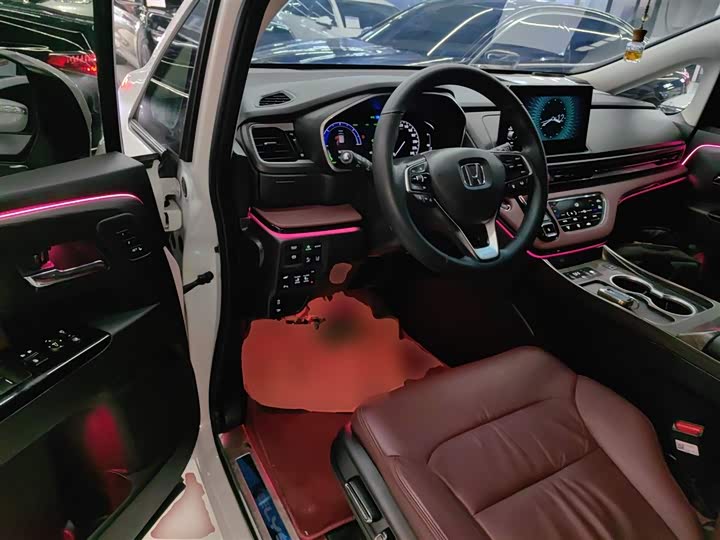 Фото 16 - Honda Elysion