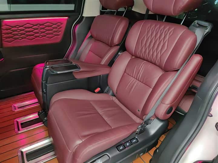 Фото 17 - Honda Elysion