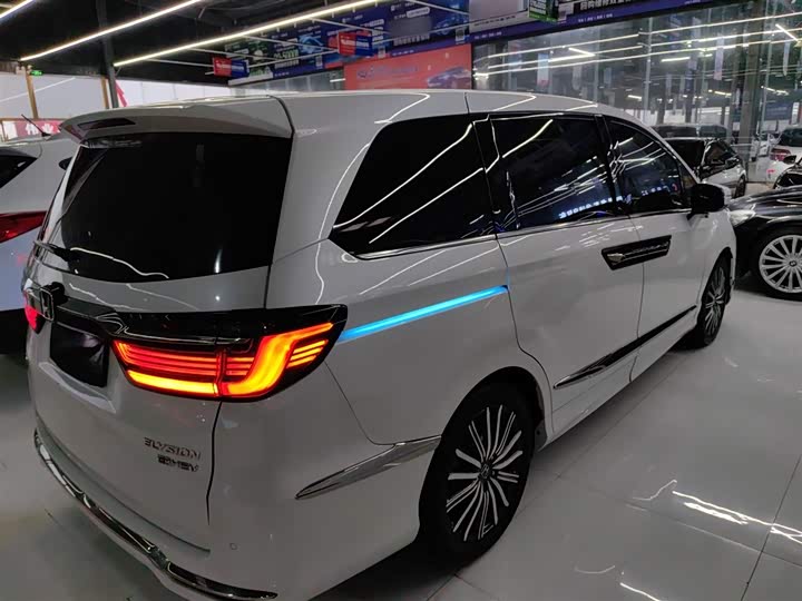 Фото 7 - Honda Elysion