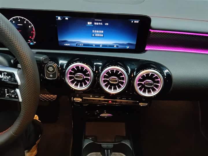 Фото 13 - Mercedes-Benz A-Class