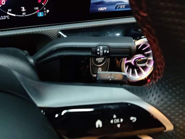 Фото 14 - Mercedes-Benz A-Class