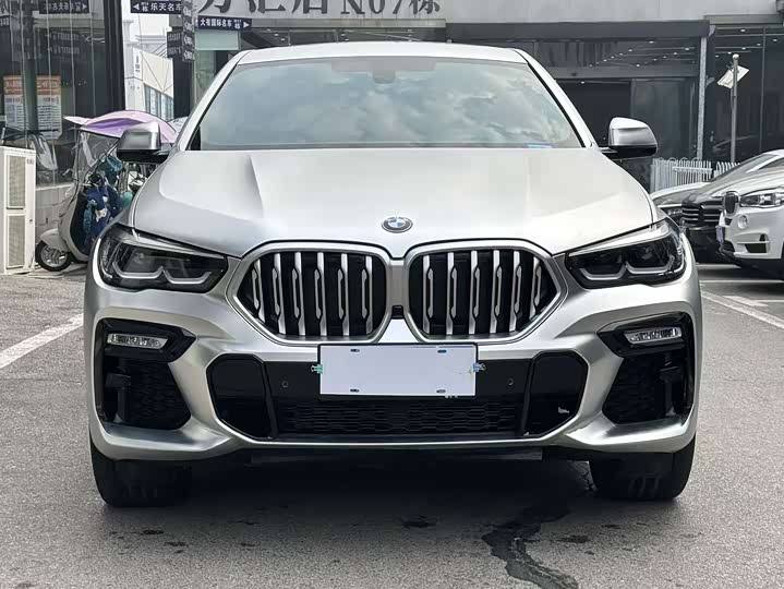Фото 2 - BMW X6